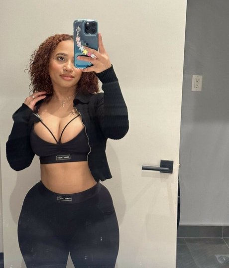 Carolinello model perfect archive