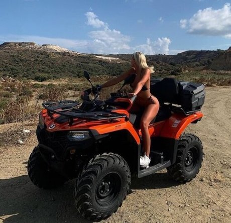 Cat Dart high quality actress images