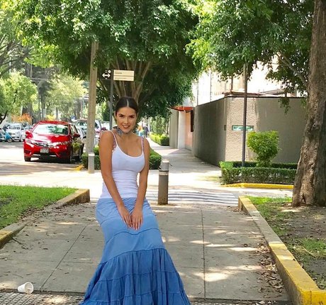 milf glasses onlyfans free sexy pic