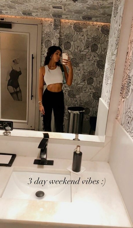 Lauren OConnell model exclusive pics