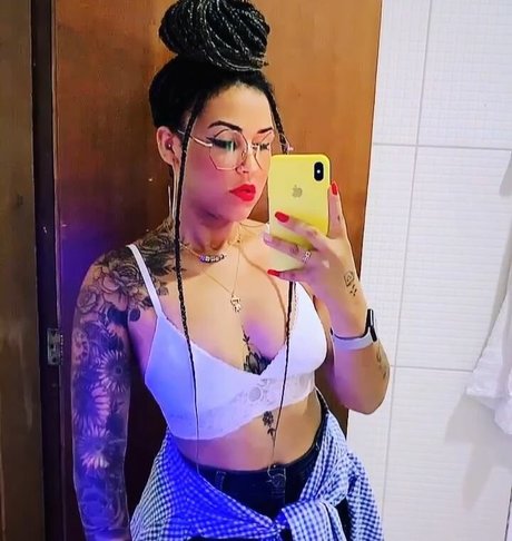 Daniela Santos art star photo