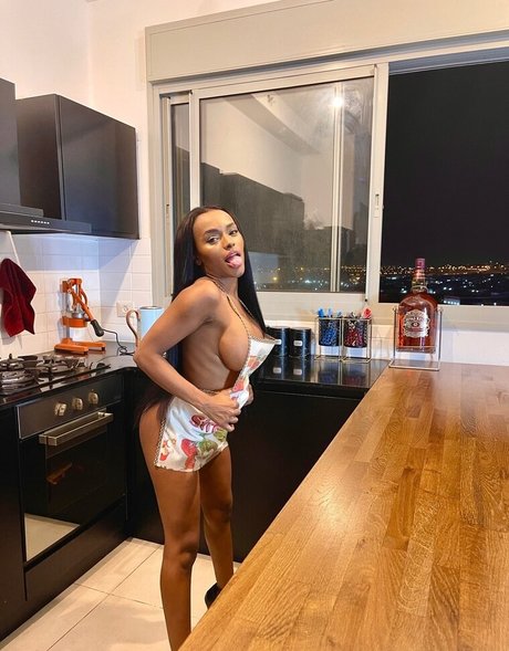 Sapir Adona nude actress pic