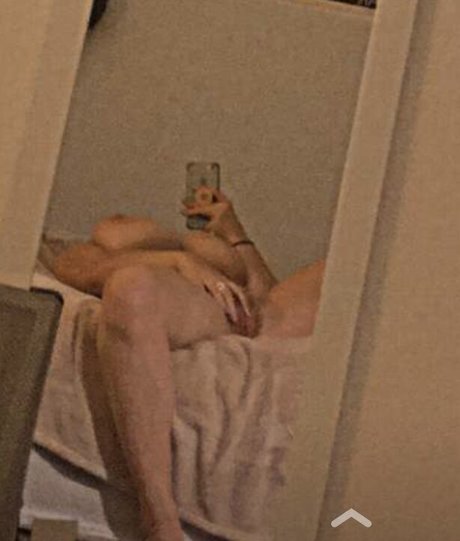 Paige 4Chan star naked archive