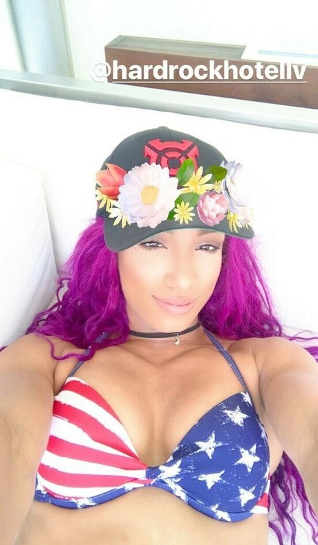 WWE Sasha Banks nice actress pictures