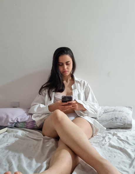 Viviane Costa star beautiful pic