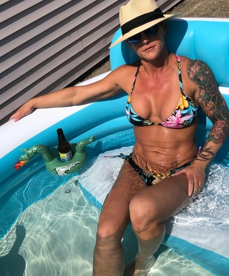 VixenActual nude pornstar pictures