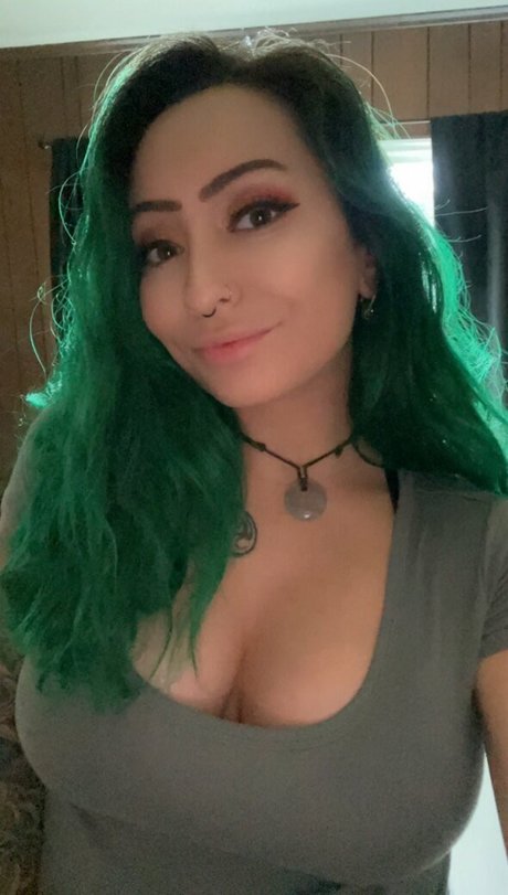 busty mom onlyfans hot sexy image