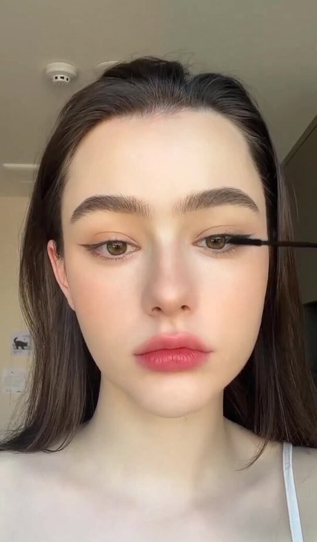 stepdaughter onlyfans free naked picture