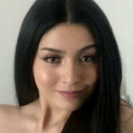 Flores Isabella98 star erotic pic