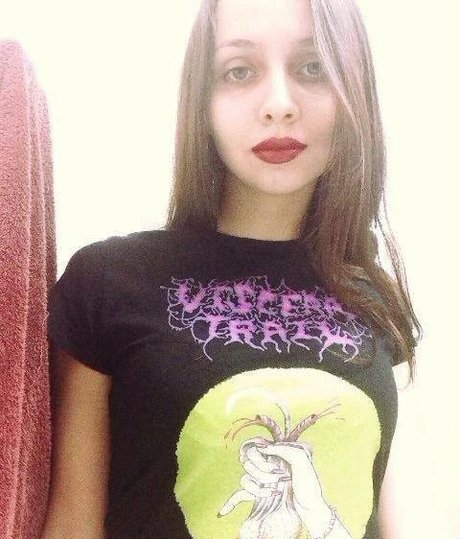 Jennie Naz nude pornstar img