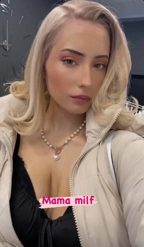 Athenacosplay sexy pornstar img