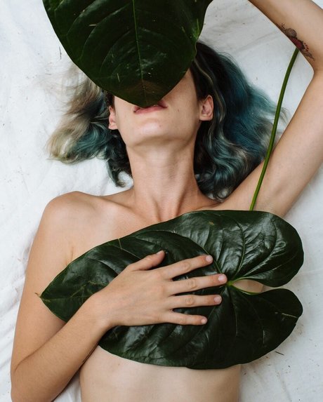 Carly Foulkes sexy model galleries