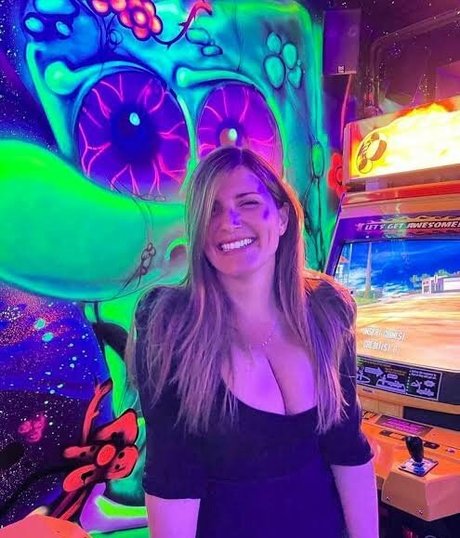 Mariagrazia Imperatrice art model pictures