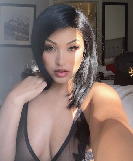 Alisa Nouchi nice actress photos