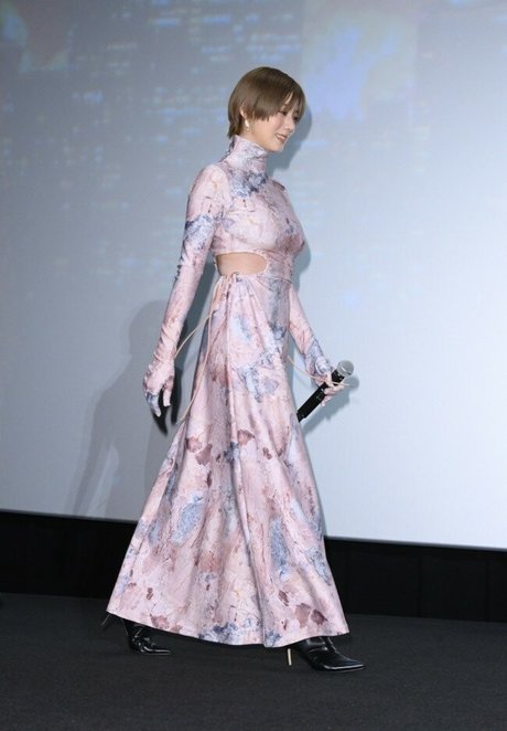 Elaiza Ikeda high quality model images