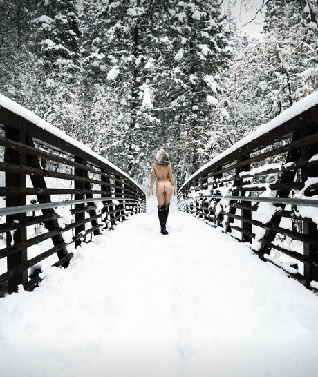 Gillianbarnes model erotic img