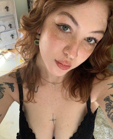 freckledjulez model nudes pic