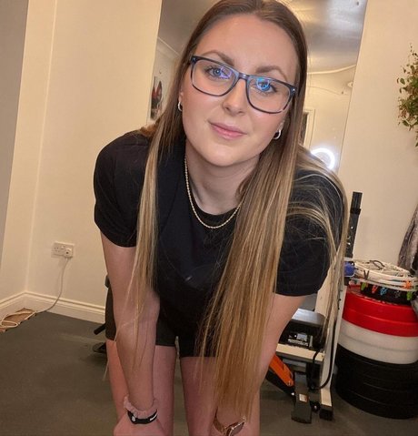 Jessica Jane Applegate model art galleries