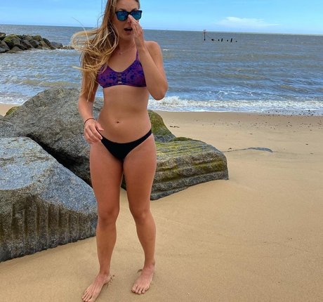 Jessica Jane Applegate art star gallery