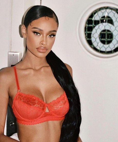 Vinetrria Vinetria pornstar art photos