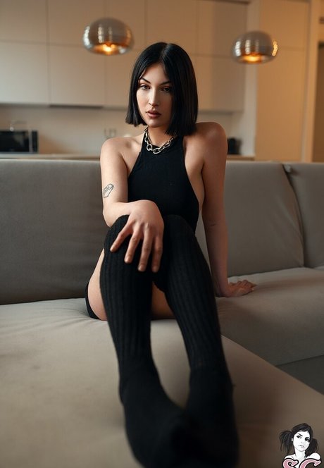 LVMAMY model adult gallery