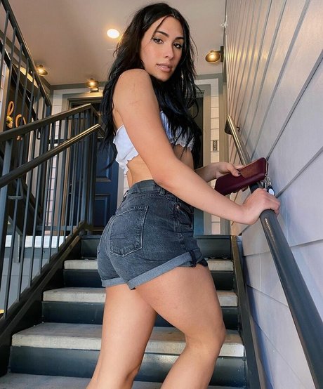 Danielle Briski xxx star galleries