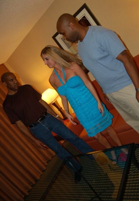 shemale handjob onlyfans hot sex gallery