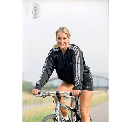 Sarah Connor nudes star pics