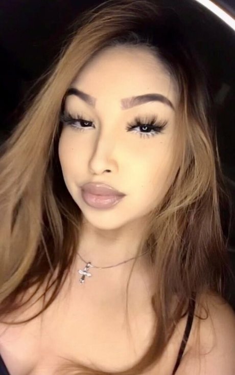 phatmah high quality actress images