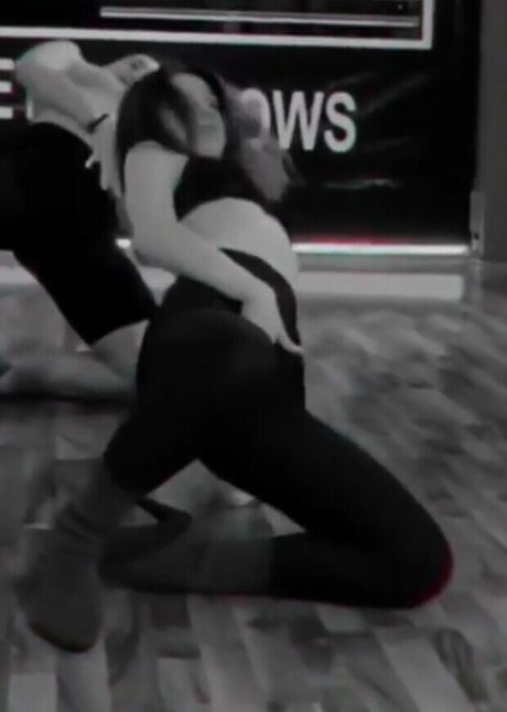 milf strip onlyfans hd pic