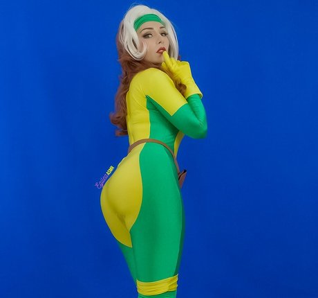 cum on glasses onlyfans top photo