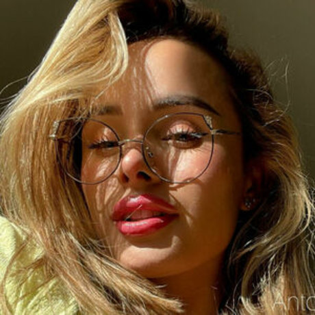 Calabaza Cutie nude pornstar pic