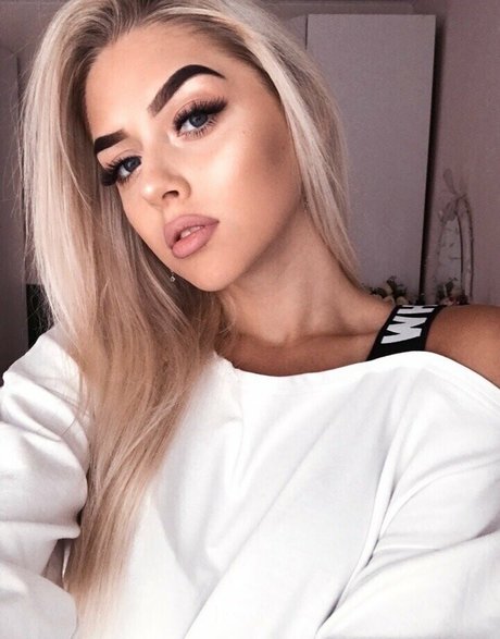 Maryvi model sexy picture