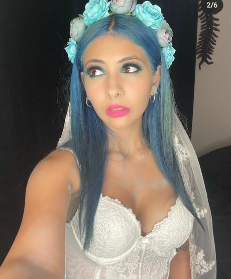 Dogluver007 pretty pornstar image