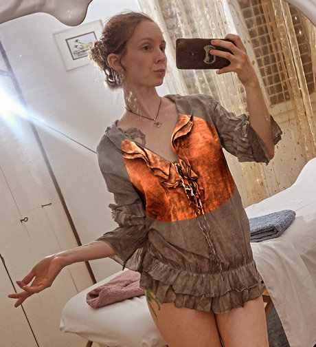 Infy Snow hot model photos