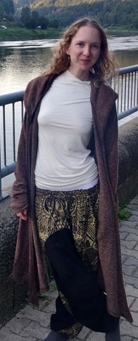 Infy Snow model nudes galleries