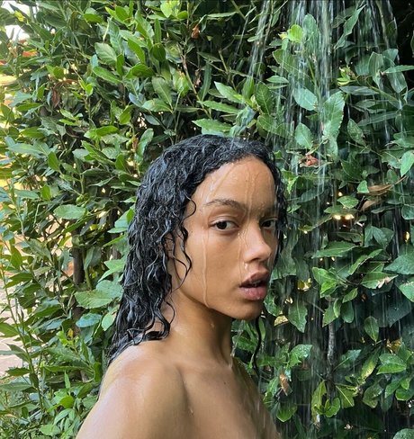 Whitney Peak model beautiful images