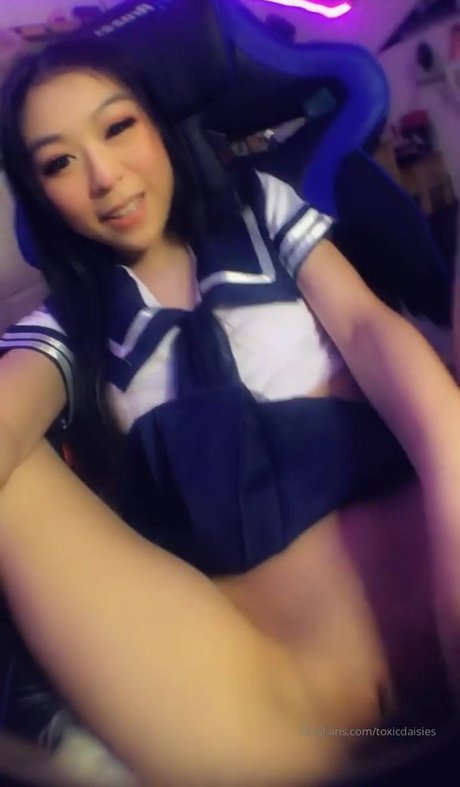 ToxicDaisies star xxx picture