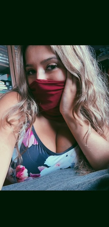 Zara Zahir pornstar hot image