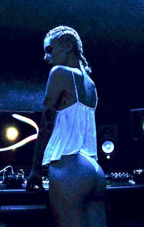 Lil Debbie nice star photos