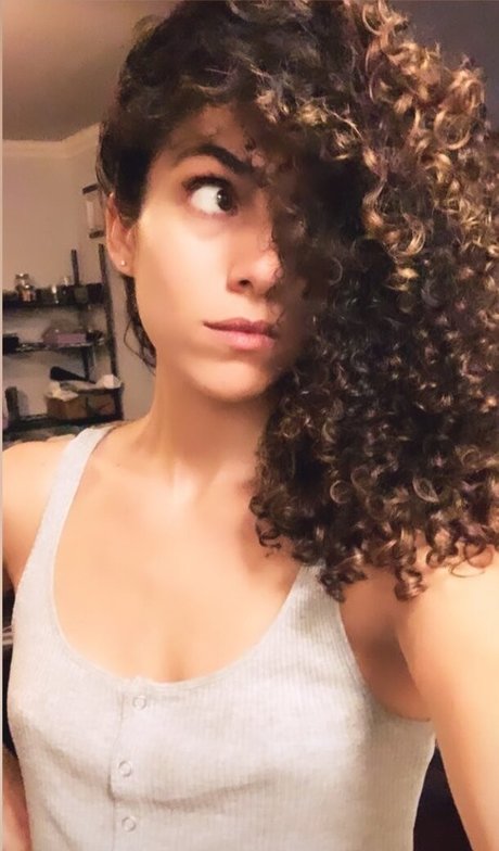 Andrea Sixtos naked star pic