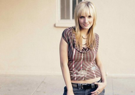 Ashlee Nicole Simpson art actress images