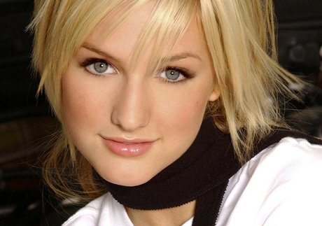 Ashlee Nicole Simpson star sexy image