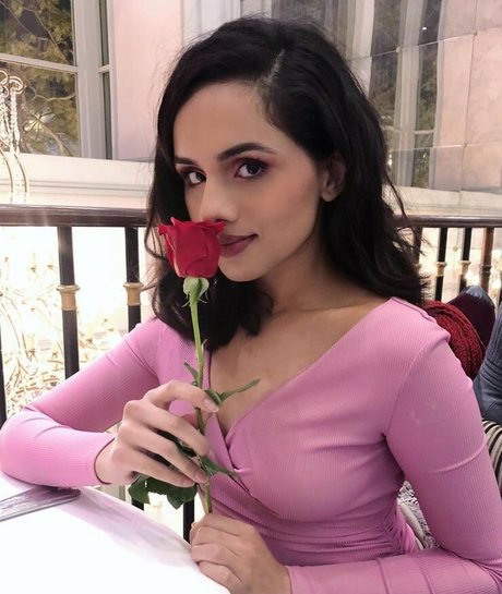 fingering pussy onlyfans adult images