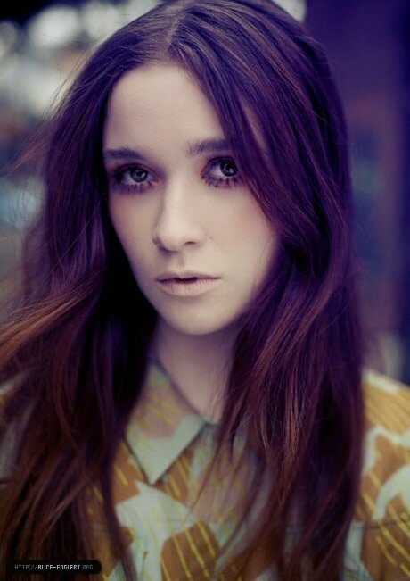 Alice Allegra Englert hot star pic