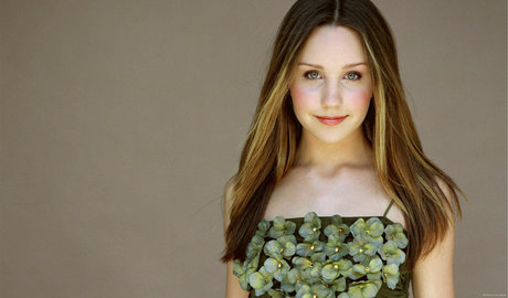 Amanda Laura Bynes pornstar erotic img