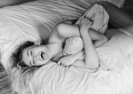 Amber Davis pornographic model archive