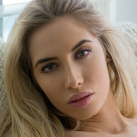 Phyona Macy erotic model archive