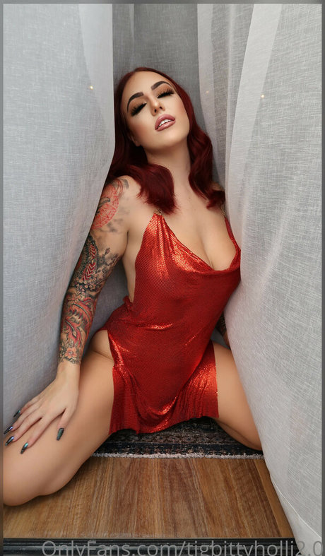 Holli Curtis model high quality pictures