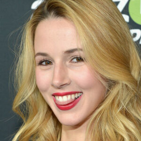 Alona Tal perfect actress photo